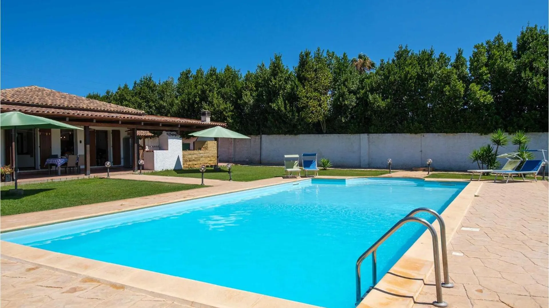 Cozy Home In Alghero With Wifi contacts